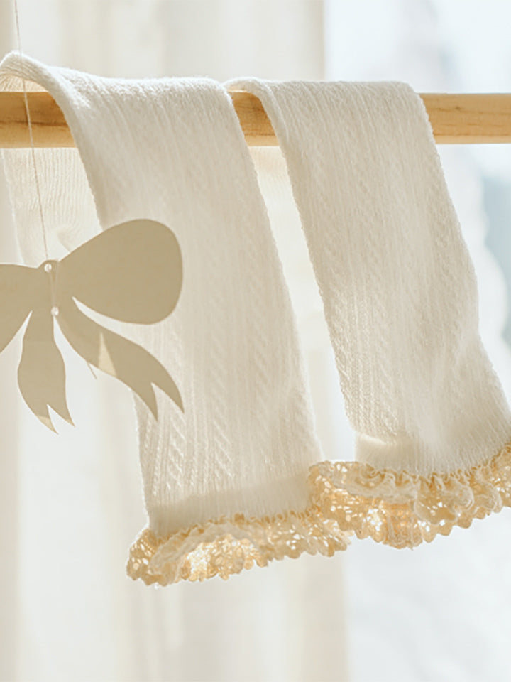 Spets babyknästrumpor