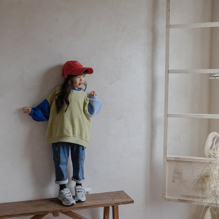 Color Sweatshirt - Green Sweatshirts Honeybee