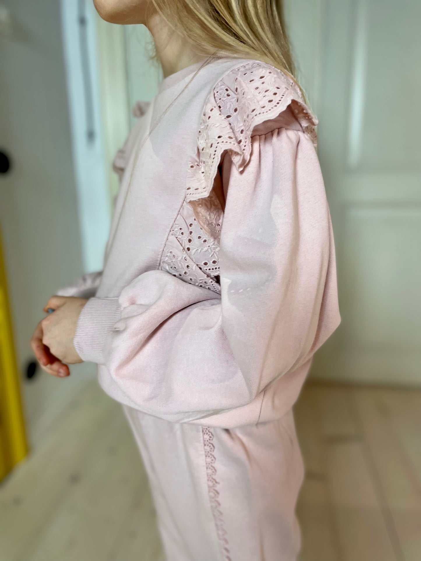 Bailey Pants - Pink Sweatpants FLO